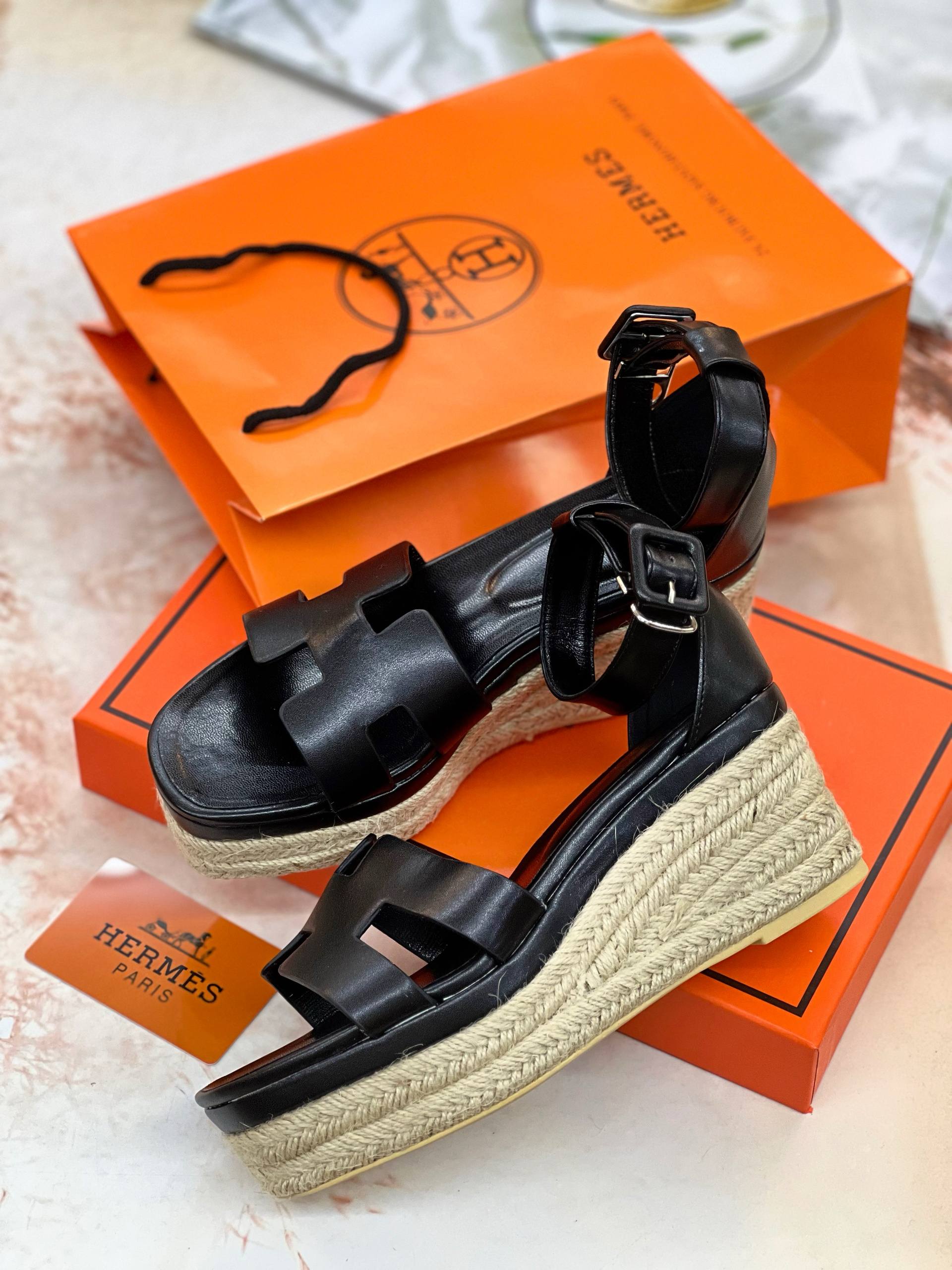 صندل هرمس